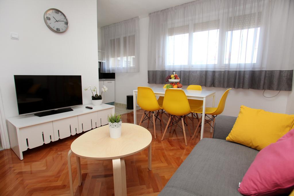 Happy Dreams Apartment Near The Beach And Old Town سبليت الغرفة الصورة